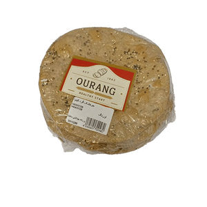 خبز الشعير الجاف المستدير مع الكينوا خبز الشعير الجاف المستدير مع الكينوا